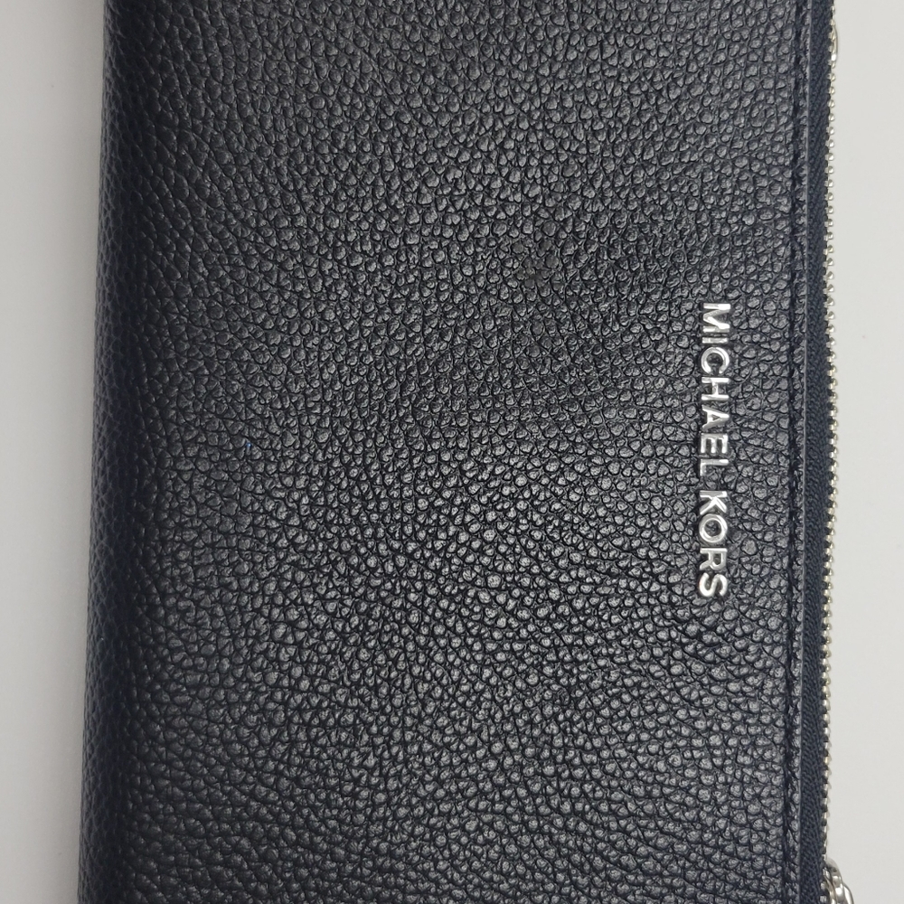 Michael Kors wristlet